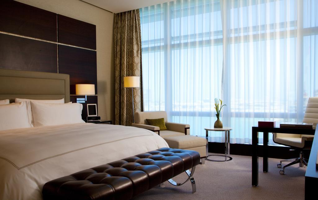Four Seasons Hotel Abu Dhabi At Al Maryah Island Room photo